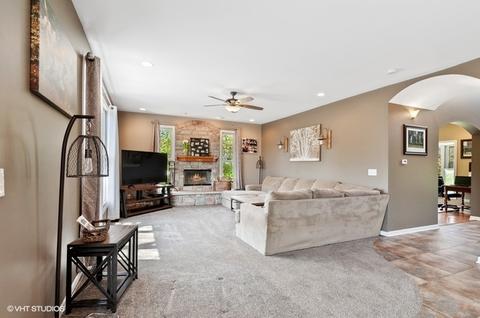 2601 Spring Leaf Dr, Spring Grove, IL 60081 photo 12