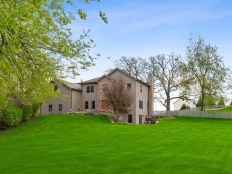 2601 Spring Leaf Dr, Spring Grove, IL 60081 photo 2