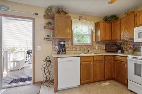 2203 Timber View Dr, Bloomington, IL 61701 photo 6
