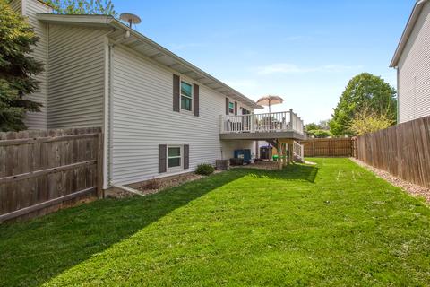 2203 Timber View Dr, Bloomington, IL 61701 photo 23