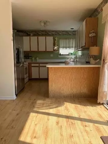 1251 Sycamore St, Elgin, IL 60123 photo 8