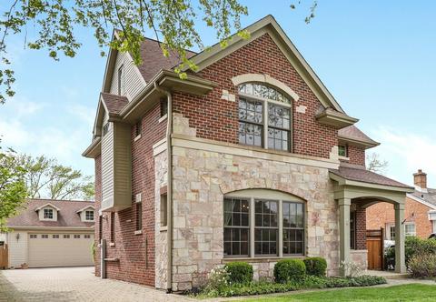 8212 N Newcastle Ave, Niles, IL 60714 photo 2