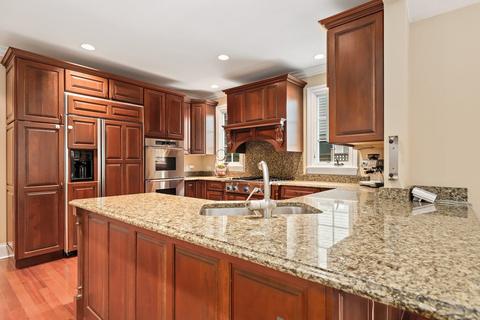 8212 N Newcastle Ave, Niles, IL 60714 photo 14