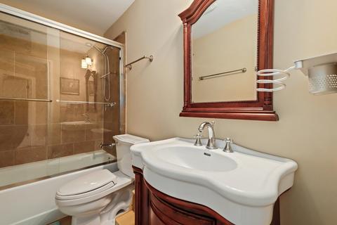 8212 N Newcastle Ave, Niles, IL 60714 photo 27
