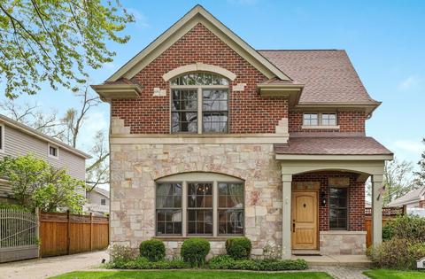 8212 N Newcastle Ave, Niles, IL 60714 photo 1