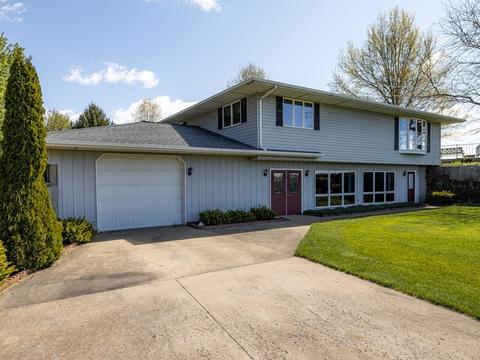 15785 Il Hwy 92, Walnut, IL 61376 photo 1