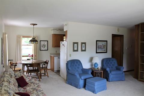 403 S Jackson St, Morrison, IL 61270 photo 5