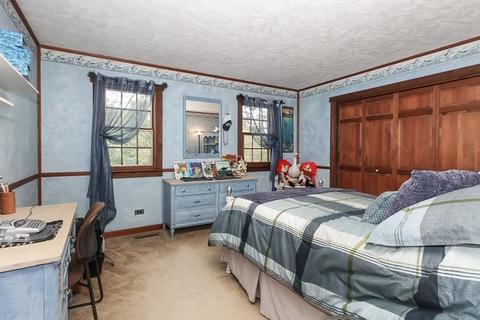 122 Hickory Rd, Oakwood Hills, IL 60013 photo 18