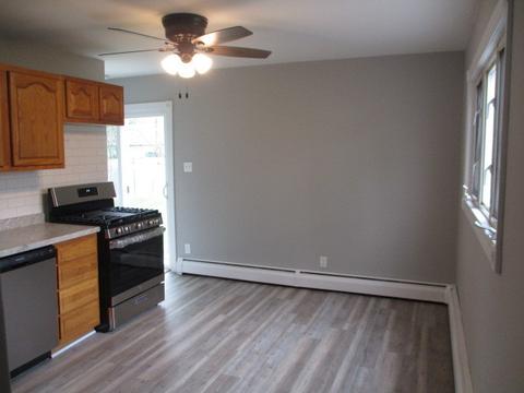 3435 Sally Dr, Steger, IL 60475 photo 3