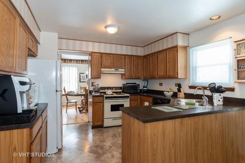 1315 Northgate Dr, Bartlett, IL 60103 photo 5