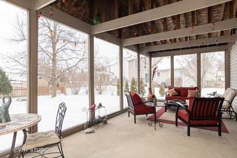 1315 Northgate Dr, Bartlett, IL 60103 photo 4