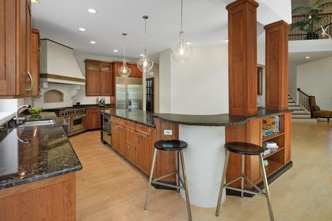 548 Ridgemoor Dr, Willowbrook, IL 60527 photo 9