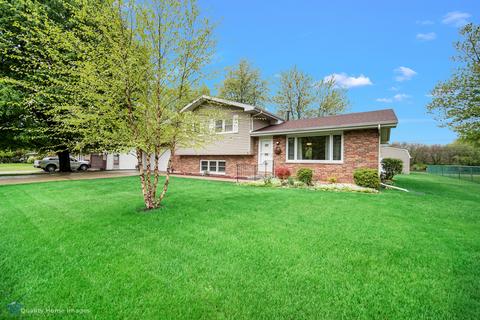 145 Sharp Dr, Manhattan, IL 60442 photo 2