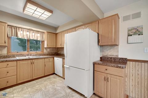 145 Sharp Dr, Manhattan, IL 60442 photo 7
