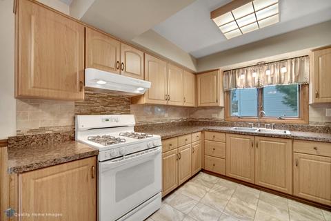 145 Sharp Dr, Manhattan, IL 60442 photo 8