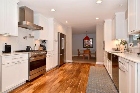 804 S Saylor Ave, Elmhurst, IL 60126 photo 7
