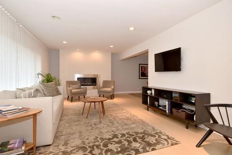 804 S Saylor Ave, Elmhurst, IL 60126 photo 5