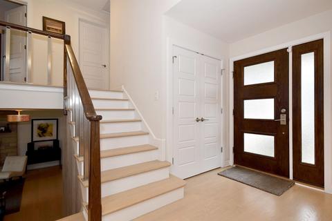 804 S Saylor Ave, Elmhurst, IL 60126 photo 2