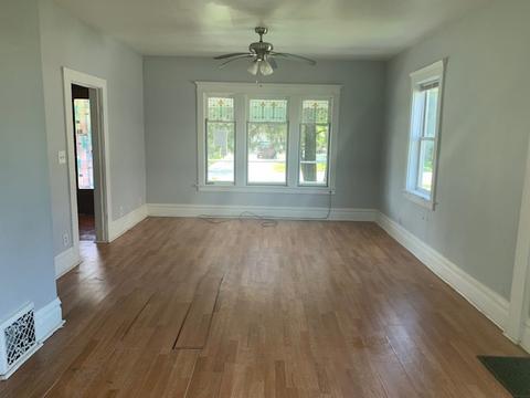 147 Trask St, Aurora, IL 60505 photo 4