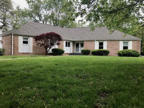 440 E Main St, Arcola, IL 61910 photo 1