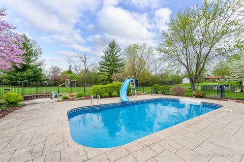 718 Braintree Ln, Bartlett, IL 60103 photo 34