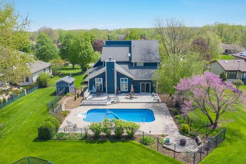 718 Braintree Ln, Bartlett, IL 60103 photo 39