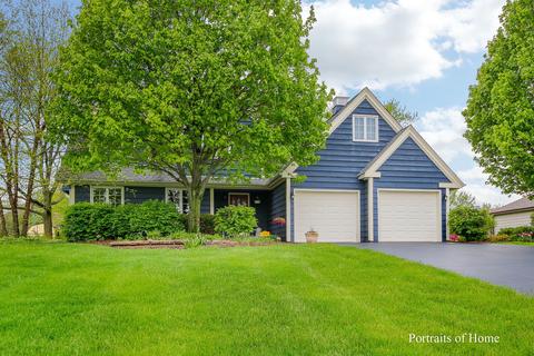 718 Braintree Ln, Bartlett, IL 60103 photo 3