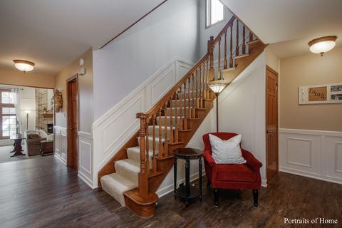 718 Braintree Ln, Bartlett, IL 60103 photo 7