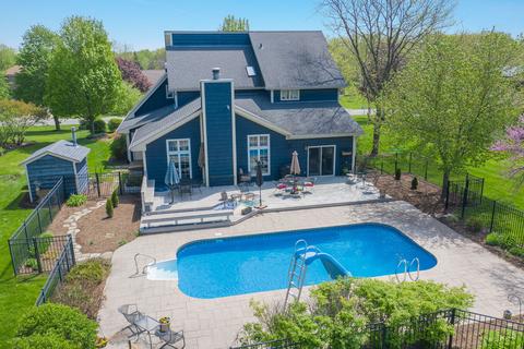 718 Braintree Ln, Bartlett, IL 60103 photo 40