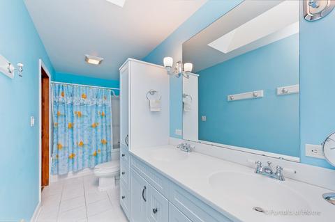 718 Braintree Ln, Bartlett, IL 60103 photo 30