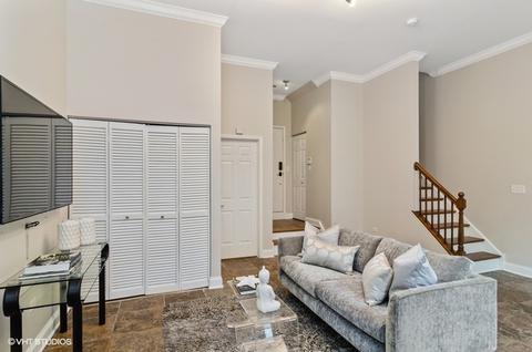 302 E 18th St, Chicago, IL 60616 photo 13