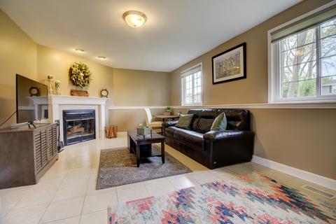 1406 Avery Ave, Wheaton, IL 60187 photo 15