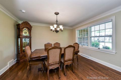 1315 Gamon Rd, Wheaton, IL 60189 photo 8