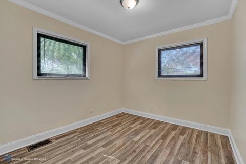 430 E Merle Ln, Wheeling, IL 60090 photo 12