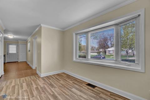 430 E Merle Ln, Wheeling, IL 60090 photo 8