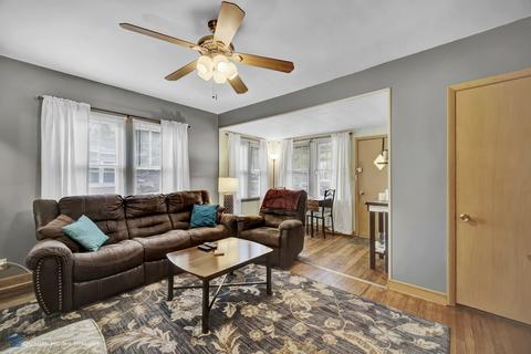 1074 S 6th Ave, Kankakee, IL 60901 photo 2