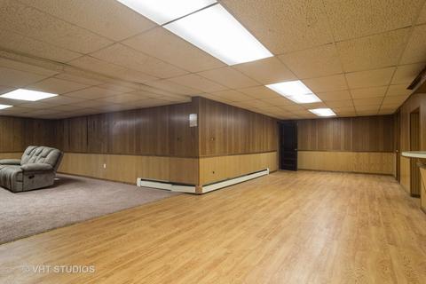 1499 Phoenix Dr, Des Plaines, IL 60018 photo 16