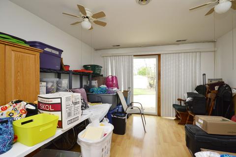 164 W Wayne Pl, Wheeling, IL 60090 photo 3