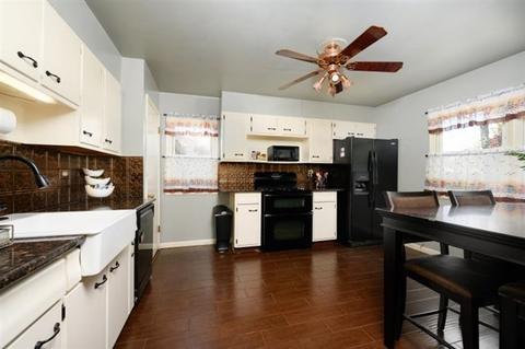 1300 N Hillside Ave, Berkeley, IL 60163 photo 6