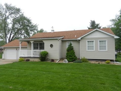 511 E 5th St, El Paso, IL 61738 photo 2