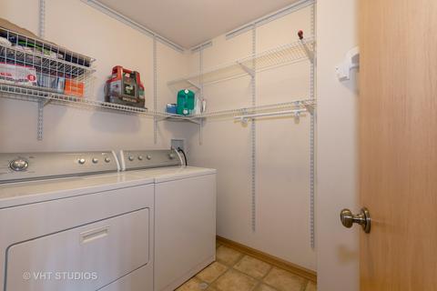 637 E Willow St, Elburn, IL 60119 photo 16