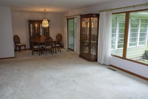 1016 Hilltop Dr, Morrison, IL 61270 photo 2