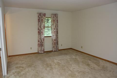 1016 Hilltop Dr, Morrison, IL 61270 photo 9