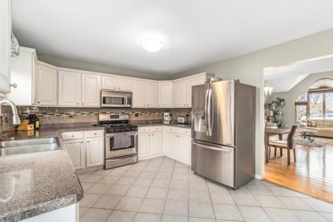 1708 Pebble Beach Dr, Plainfield, IL 60586 photo 10