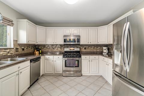 1708 Pebble Beach Dr, Plainfield, IL 60586 photo 11