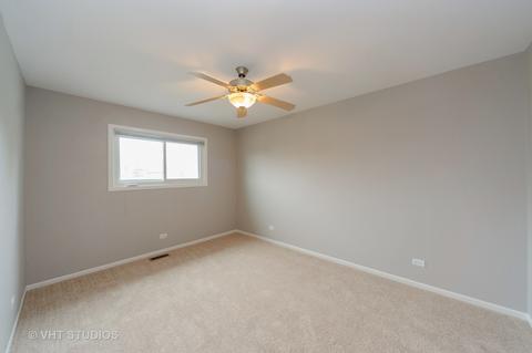 467 Stone Pl, Wheeling, IL 60090 photo 11
