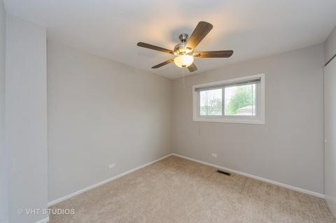 467 Stone Pl, Wheeling, IL 60090 photo 12
