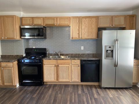 635 High St, Aurora, IL 60505 photo 3