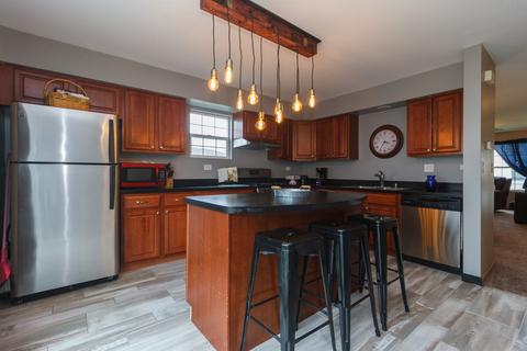1384 Fox Hound Trl, Beecher, IL 60401 photo 3