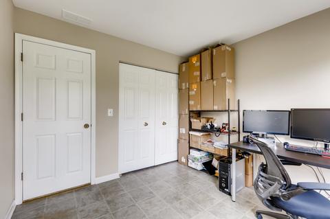 603 Howard Ave, East Dundee, IL 60118 photo 23